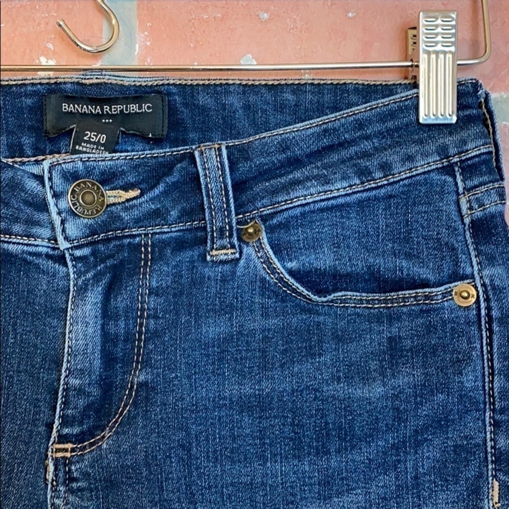 BANANA Republic Jean Shorts - Picture 5 of 6